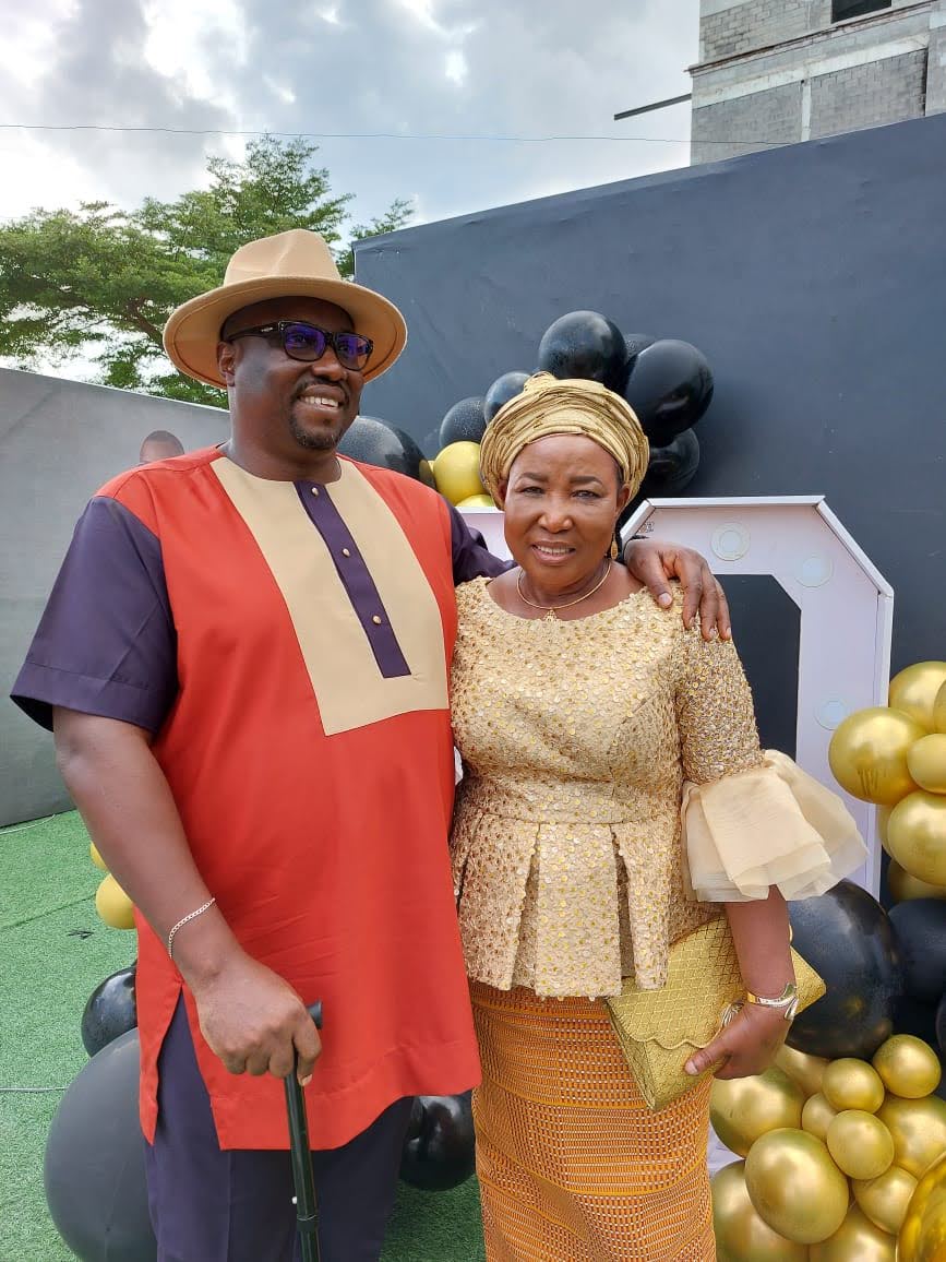 Celebrant photo 6